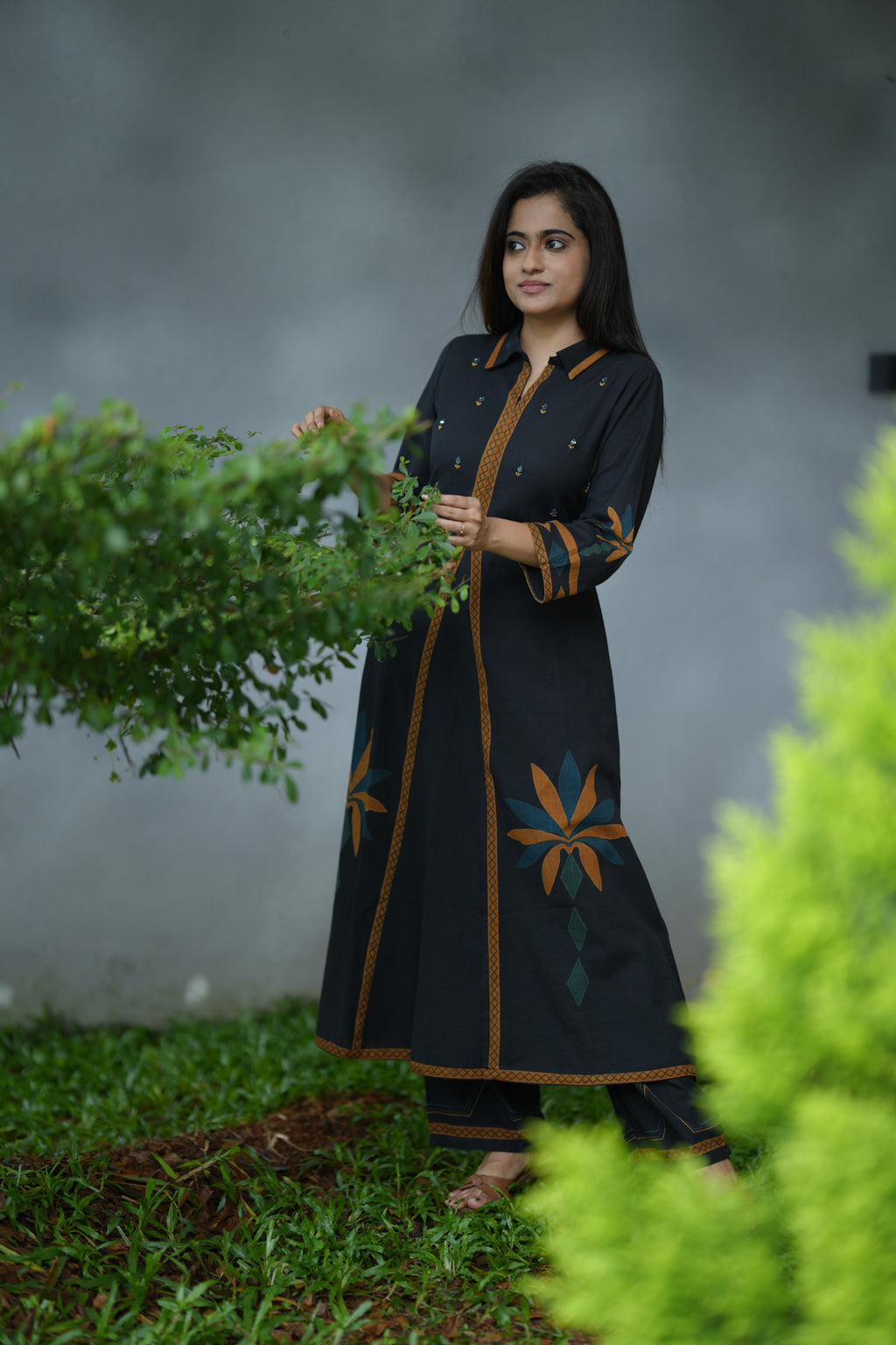 AURELIA COTTON MIRROR KURTA SET (BLACK)
