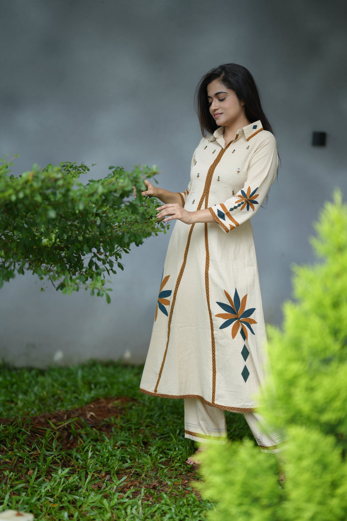 AURELIA COTTON MIRROR KURTA SET (BEIGE)