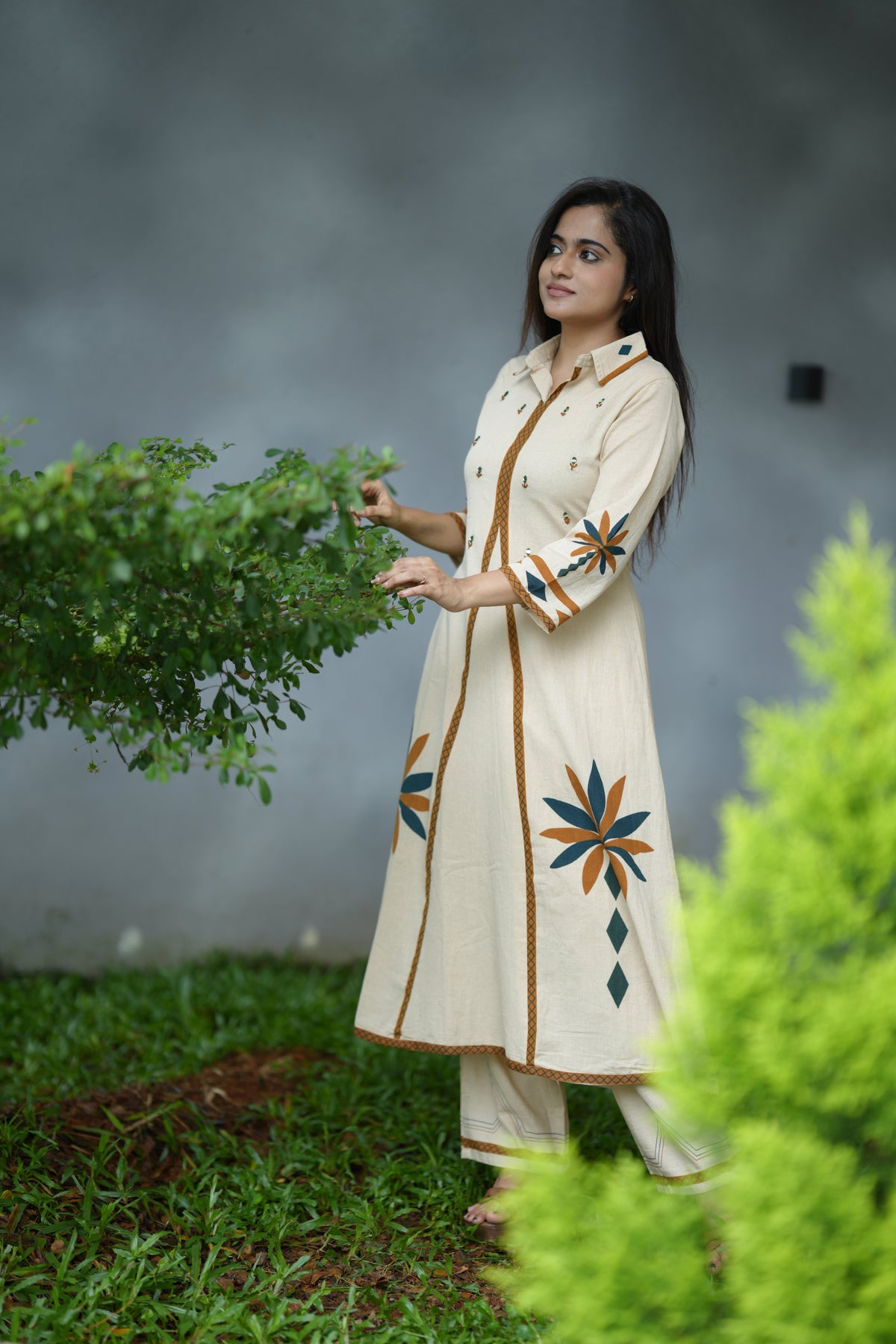 AURELIA COTTON MIRROR KURTA SET (BEIGE)