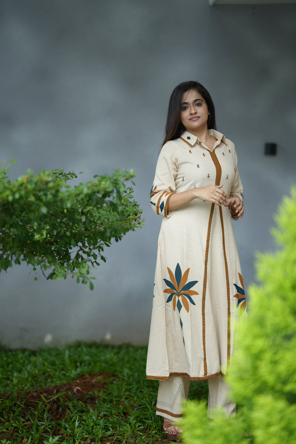 AURELIA COTTON MIRROR KURTA SET (BEIGE)
