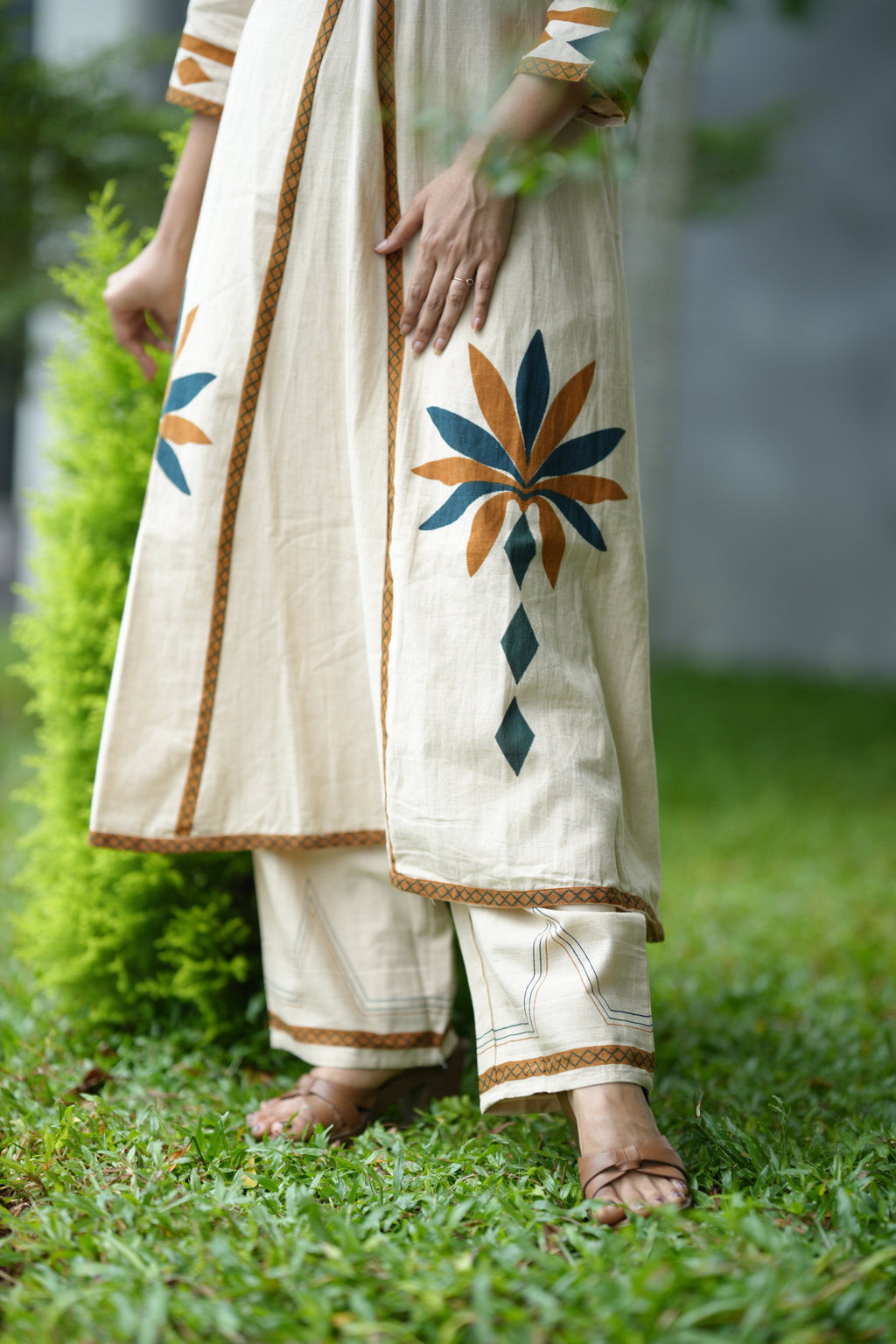 AURELIA COTTON MIRROR KURTA SET (BEIGE)