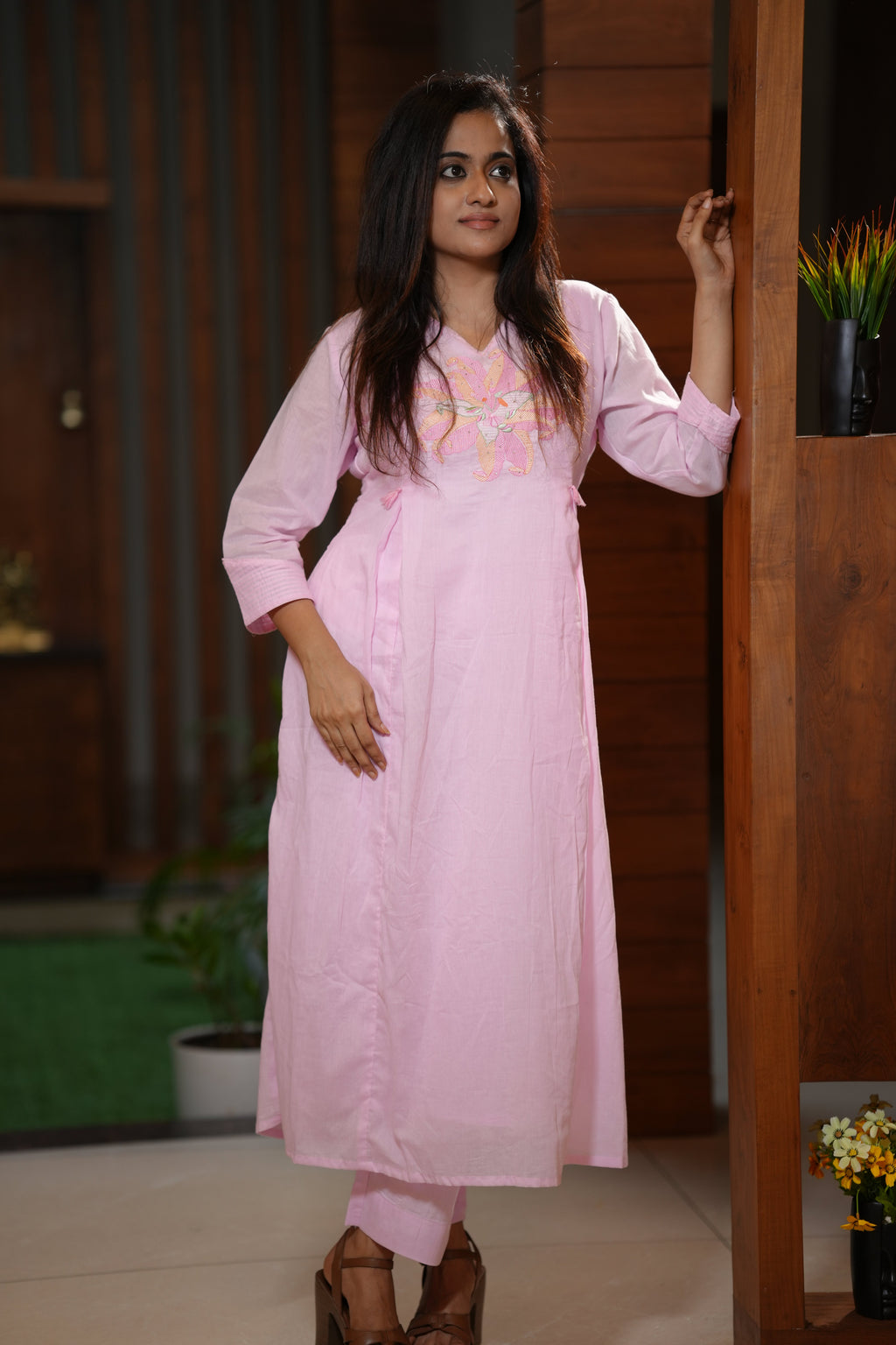 LILY EMBRIODERED MUL COTTON SUIT SET (PINK)