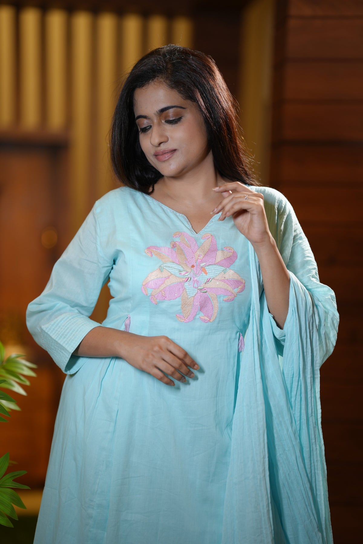 LILY EMBRIODERED MUL COTTON SUIT SET (BLUE)