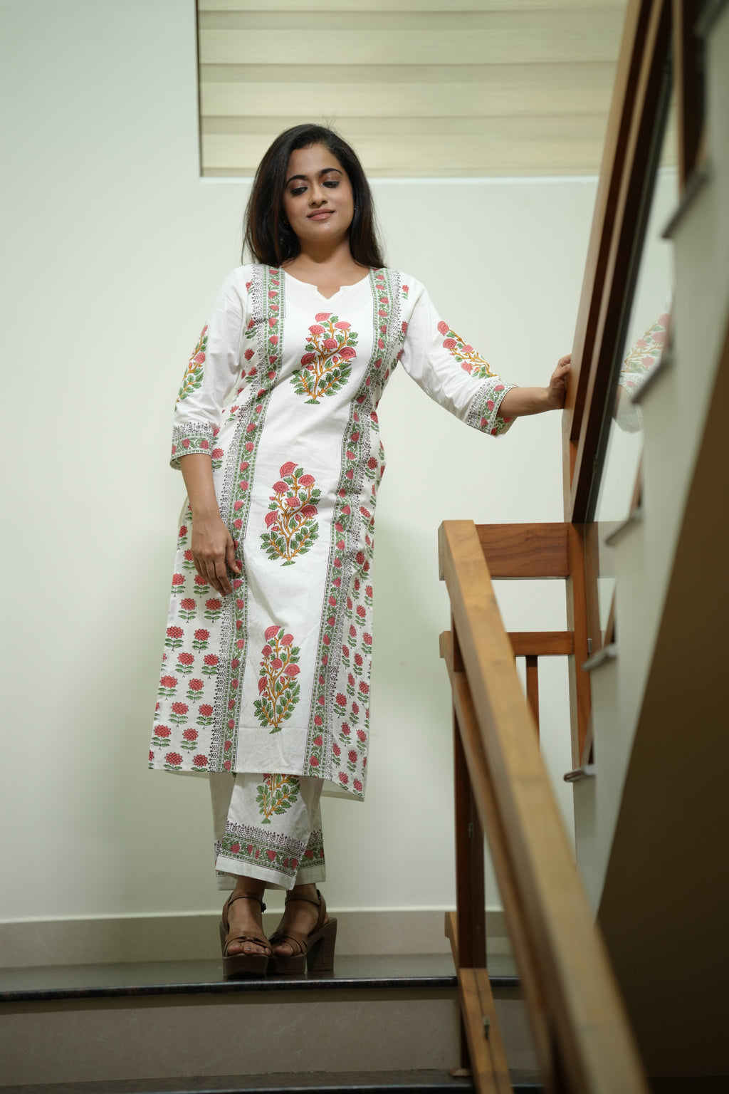 IRIS HANDBLOCK KURTA SET (WHITE)