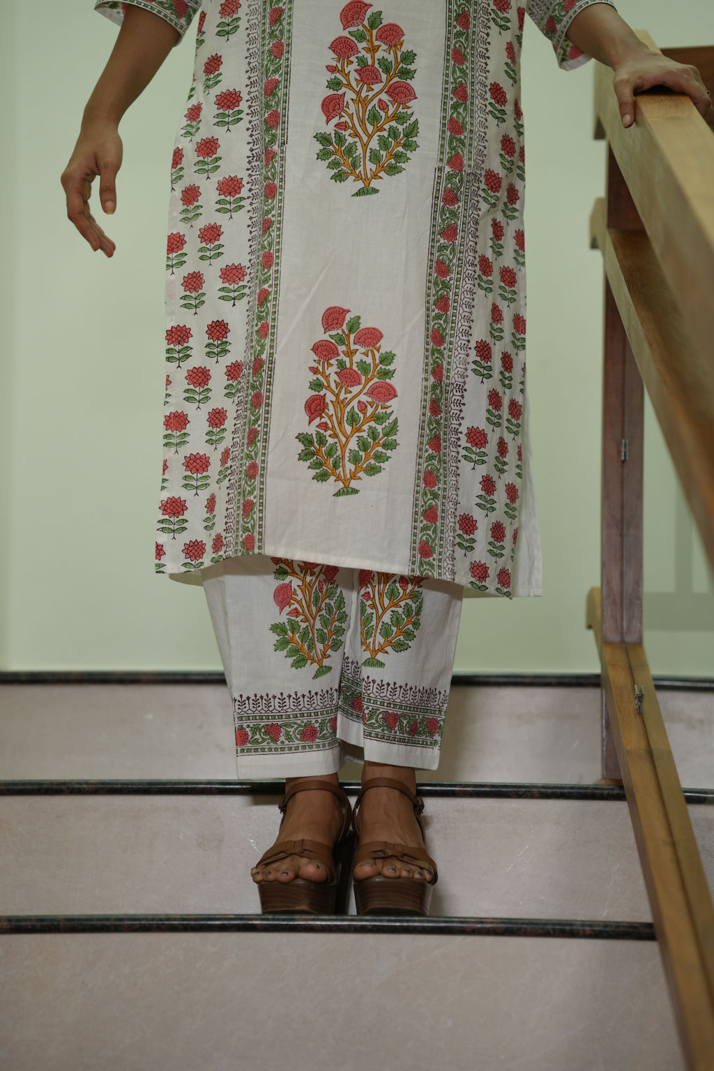 IRIS HANDBLOCK KURTA SET (WHITE)