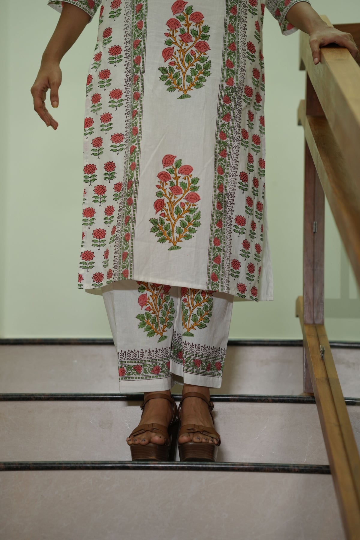 IRIS HANDBLOCK KURTA SET (WHITE)