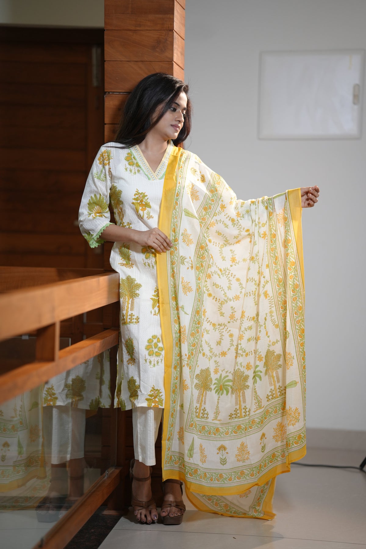 PALM BOTANICA COTTON SUIT SET (IVORY)
