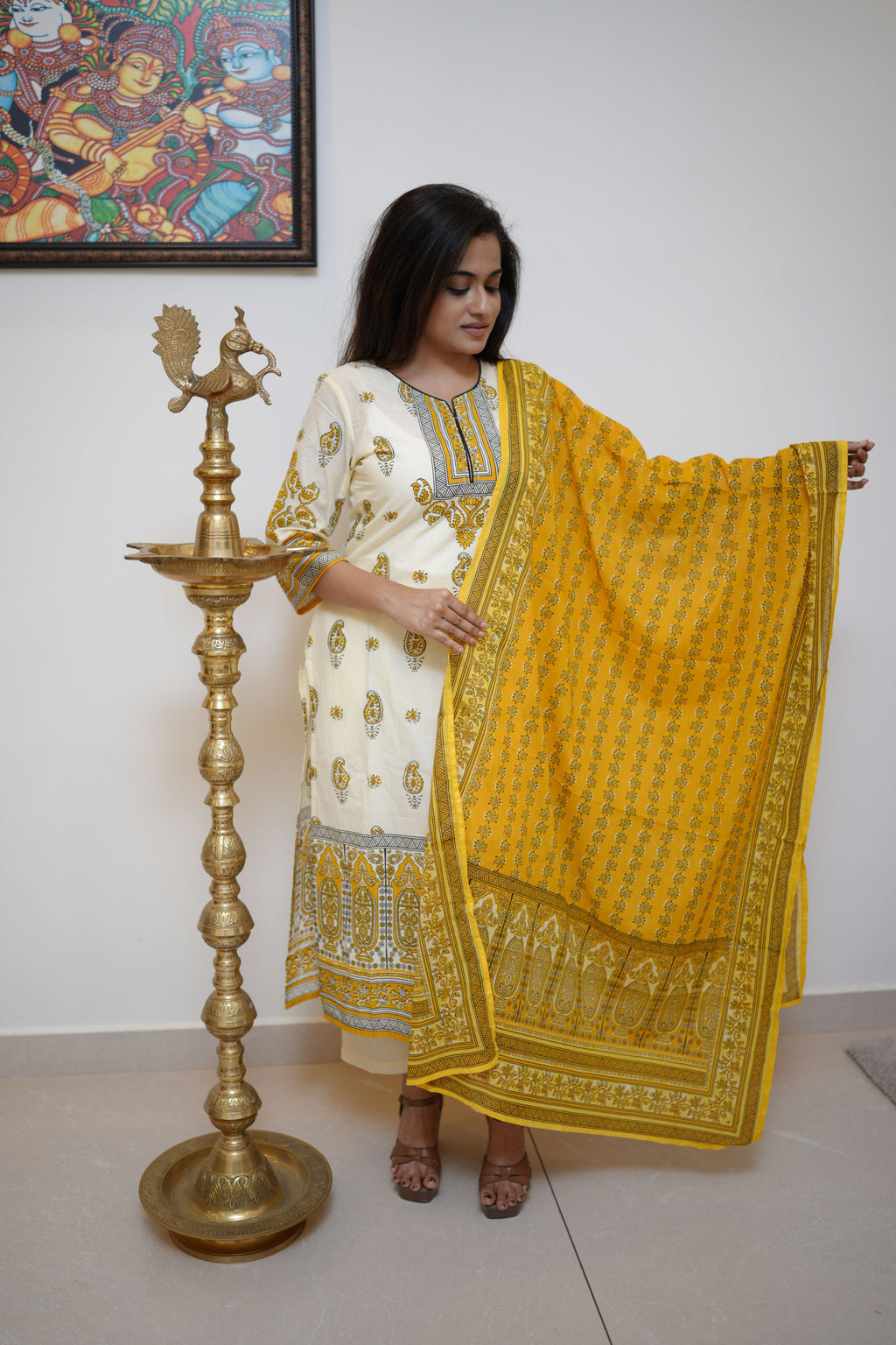 AMBER PAISLEY COTTON SUIT SET (IVORY)