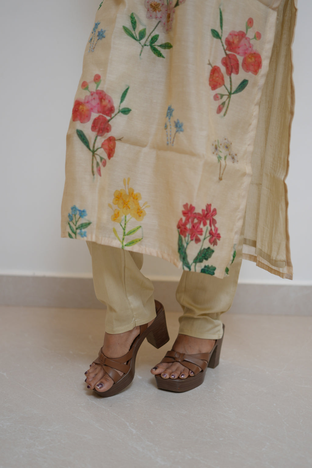 LINA KANTHA SUIT SET (BEIGE)